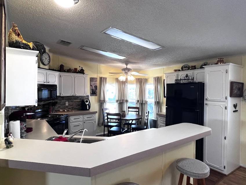 1011 Eagle Drive a Winter Haven, FL Mobile or Manufactured Home for Sale